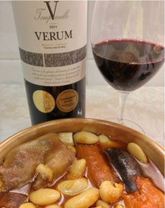 fabada y vino verum tempranillo